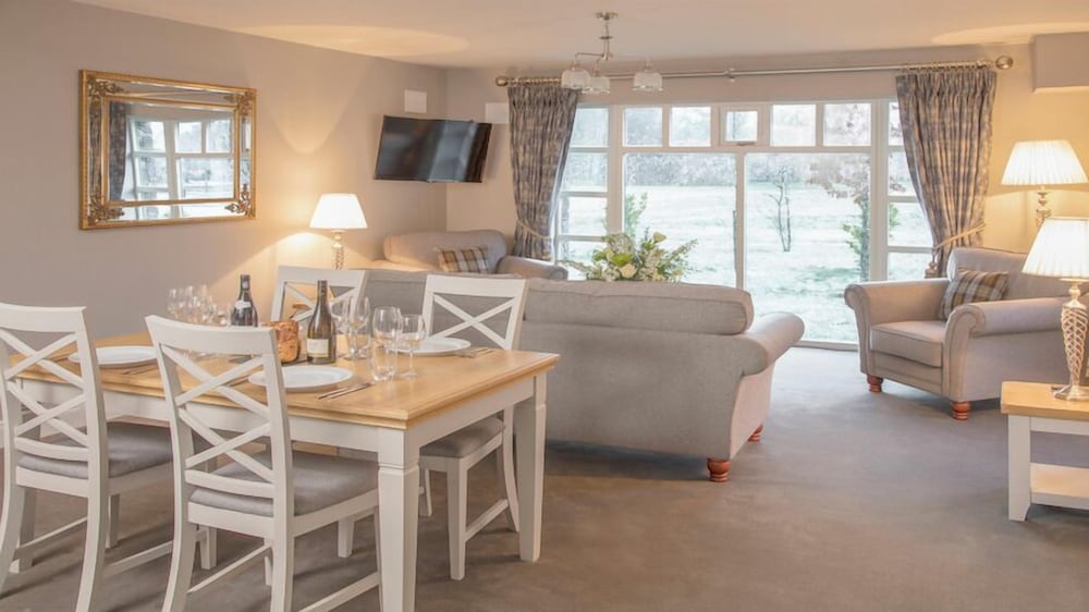 Three Bedroom Self Catering Lodge photo 2