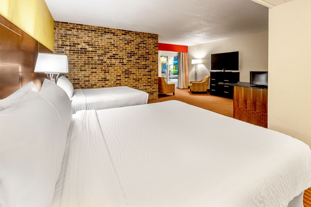 Suite, 2 Queen Beds