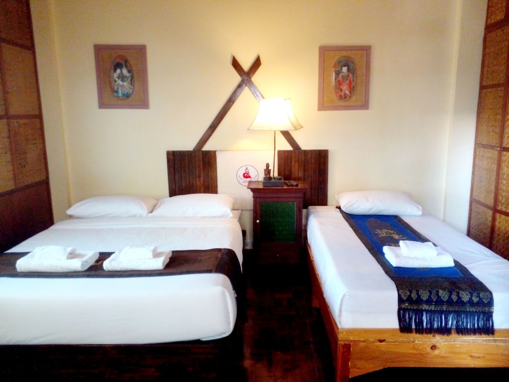 Family Triple Room - Photo 4
