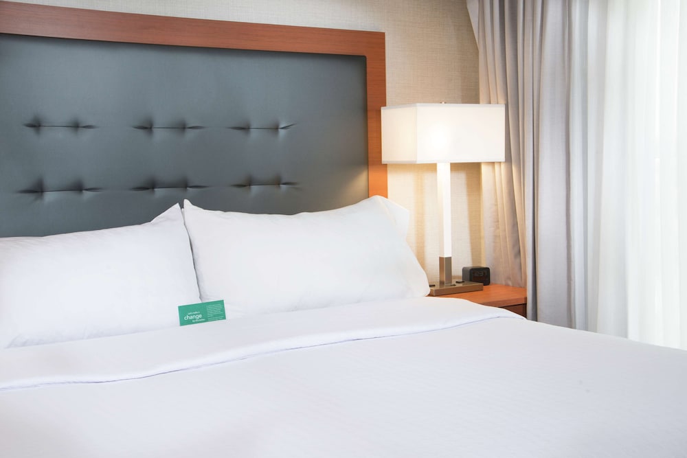Suite, 1 Bedroom, Non Smoking - Photo 2