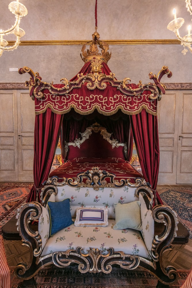Luxury Room photo 3