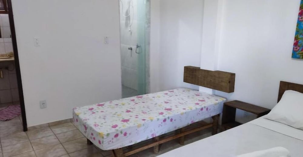 Basic Triple Room, 4 Bedrooms, Non Smoking, Garden View photo 3