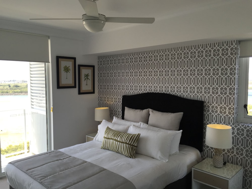 One Bedroom Apartment with balcony