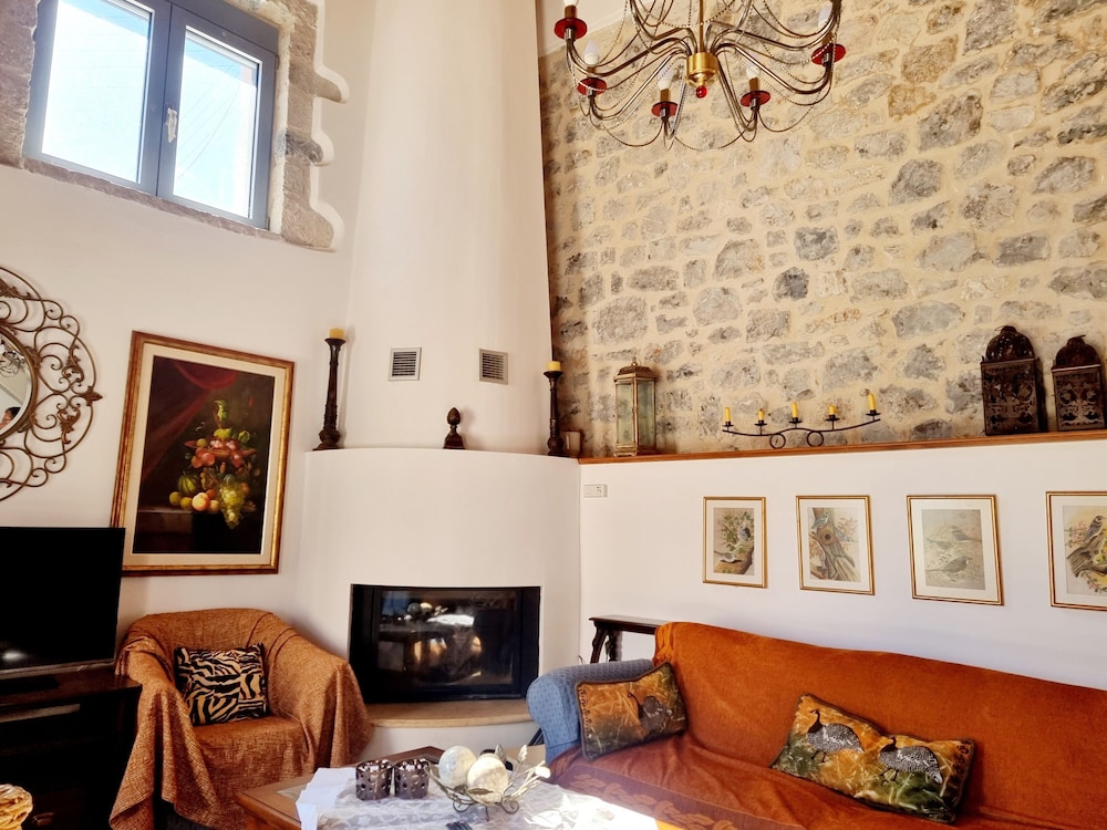Luxury Villa photo 3