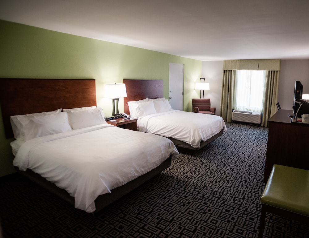 Standard Room, 2 Queen Beds (Walk-In Shower) - Photo 3