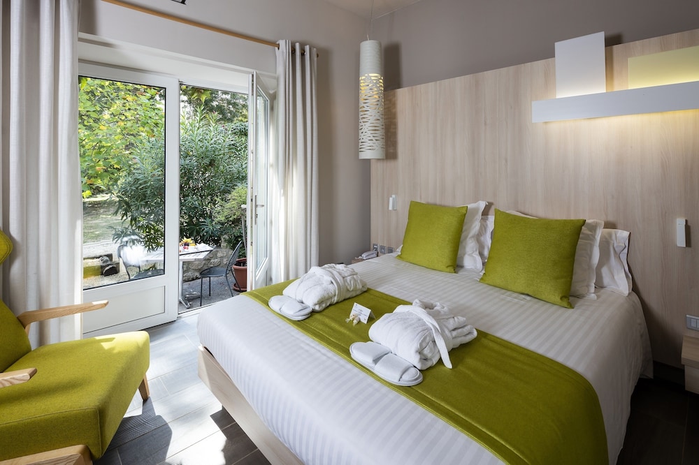 Comfort Room photo 1