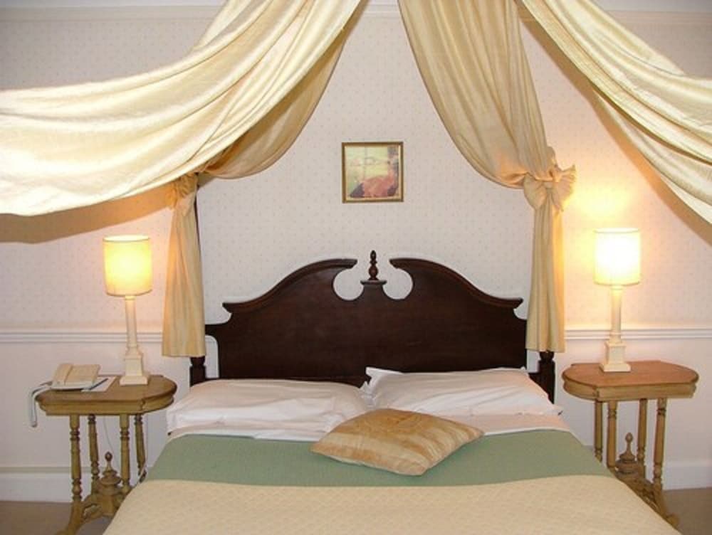 Deluxe Double Room photo 3