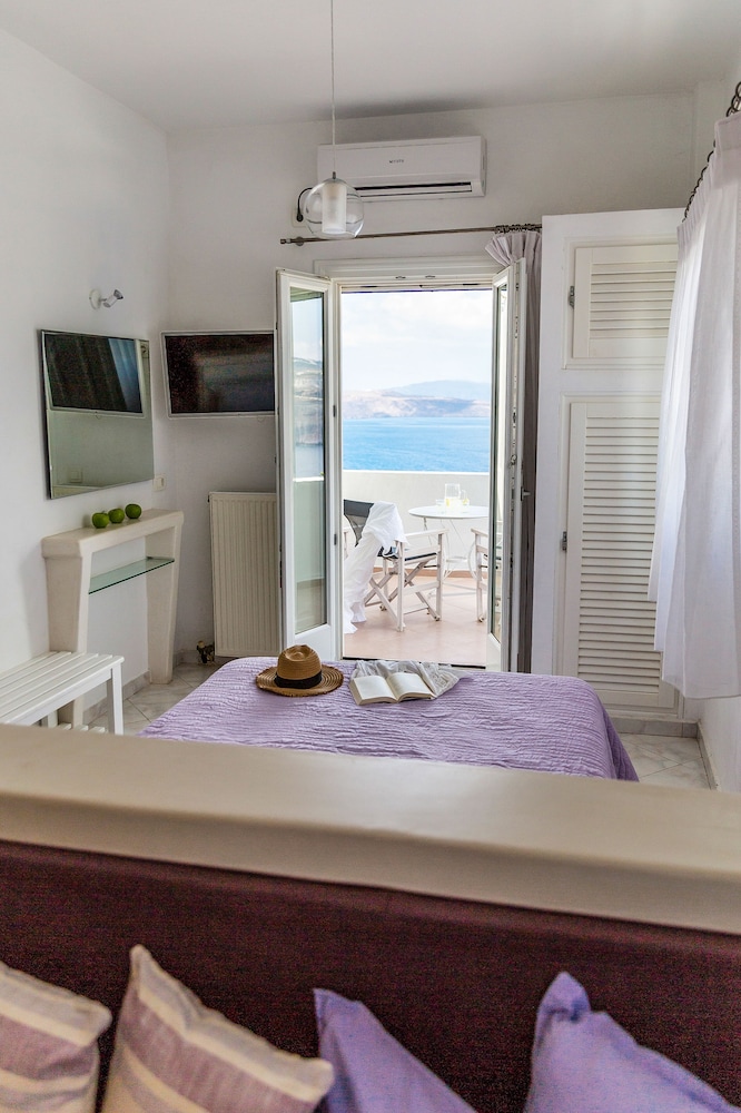 Superior Room, Balcony (Caldera View) - Photo 3