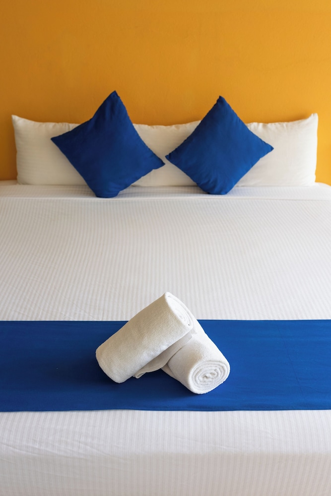 Standard Double Room, 1 King Bed photo 3