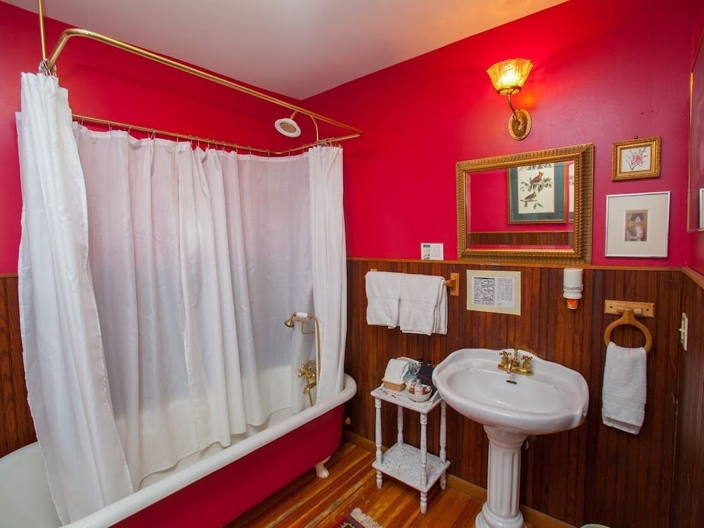 Family Triple Room, Ensuite, Mountain View (Opal) photo 3