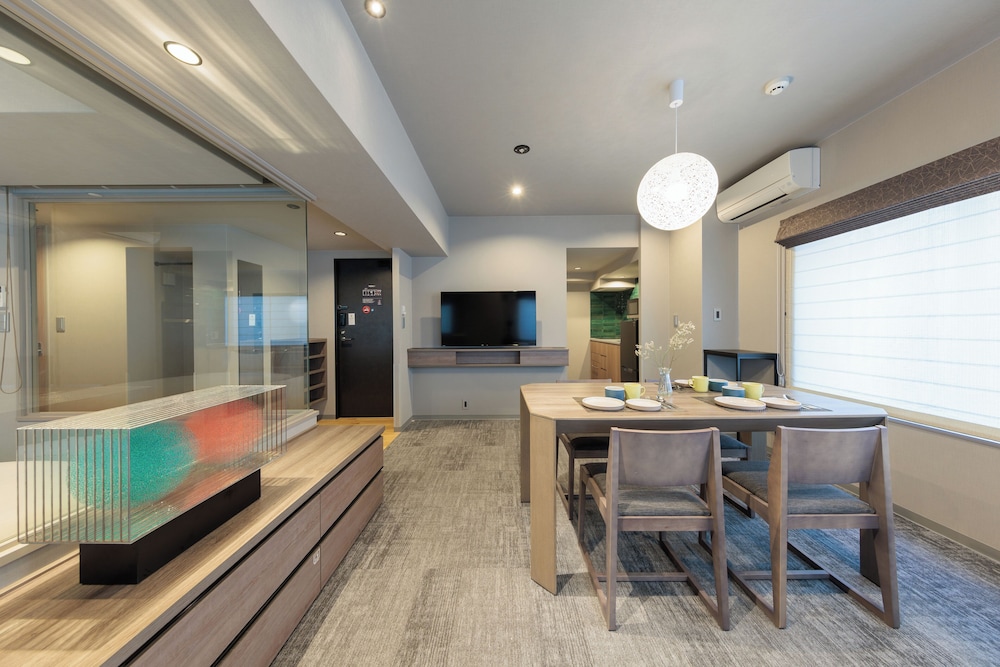 Deluxle Suite with 3beds, Non Smoking photo 1