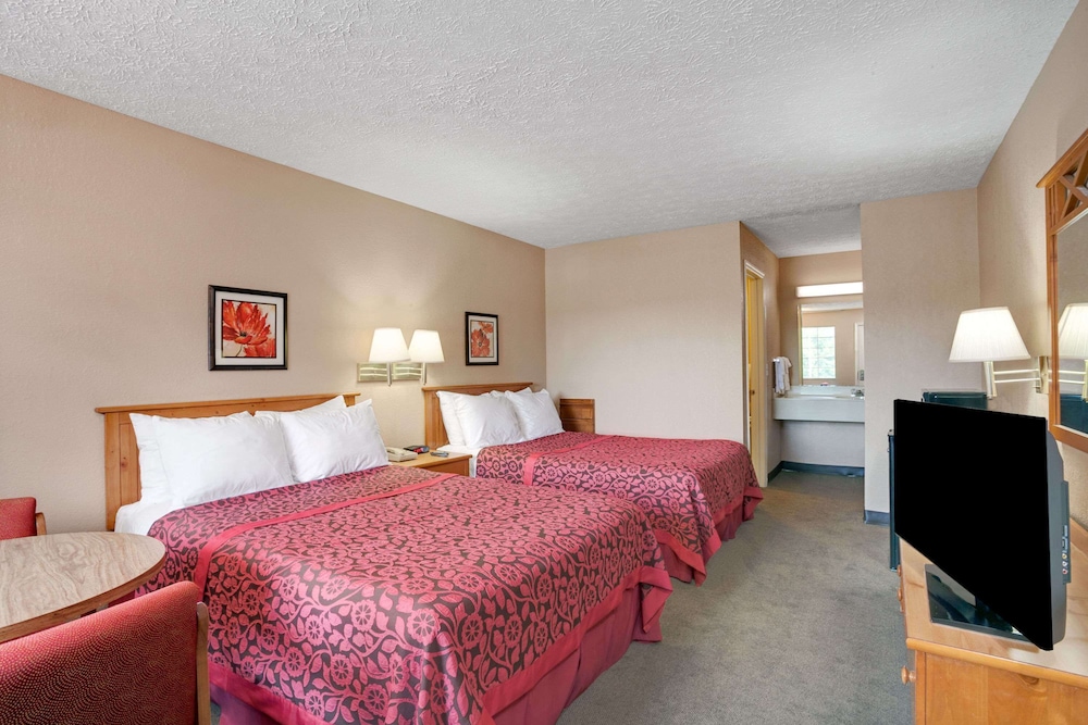 Double Room, 2 Double Beds photo 1
