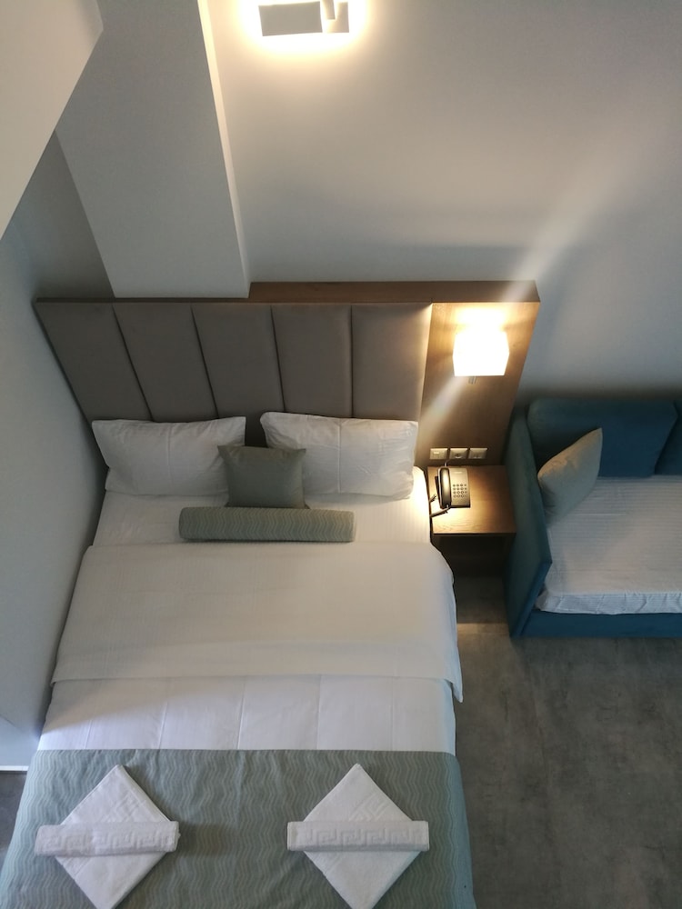 Comfort Duplex, 2 Bedrooms, Balcony, Garden View photo 2