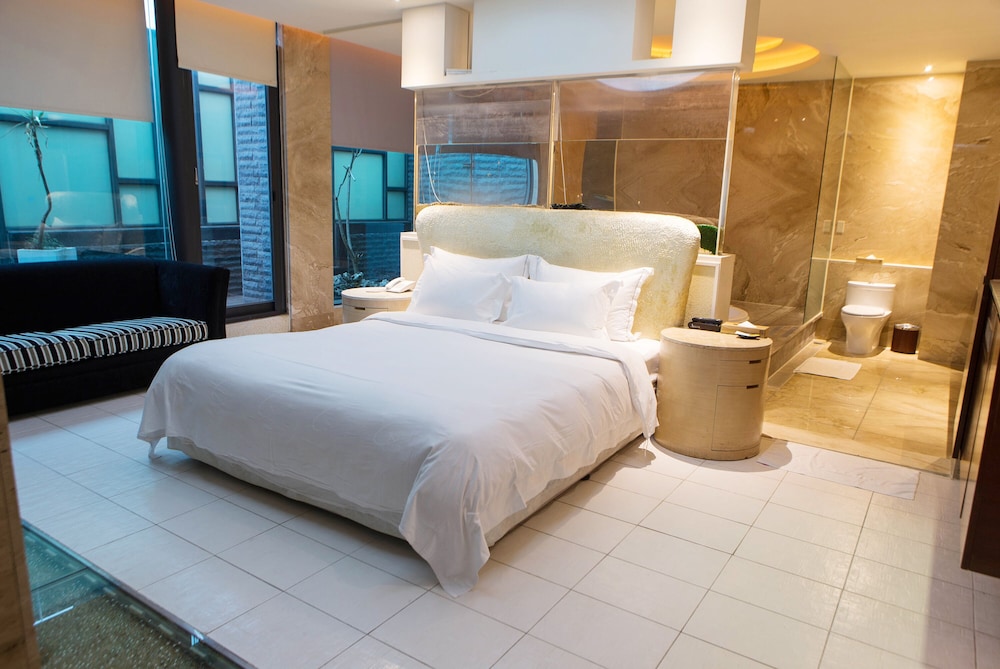Standard Suite (Check in time starts from 6pm) photo 3