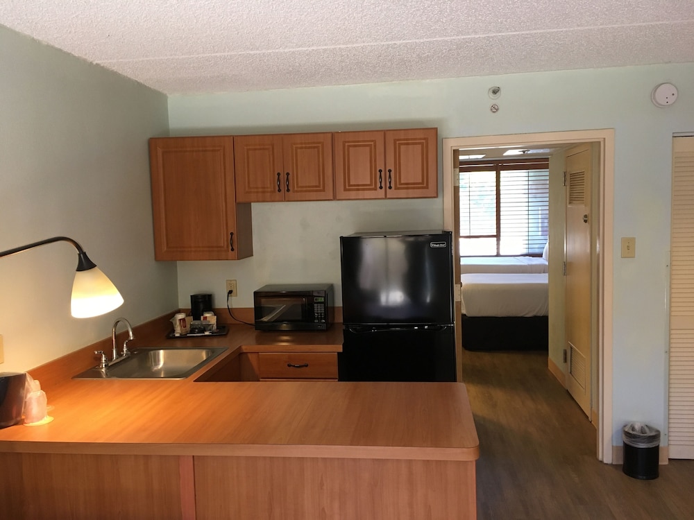 Suite, 2 Double Beds - Photo 4