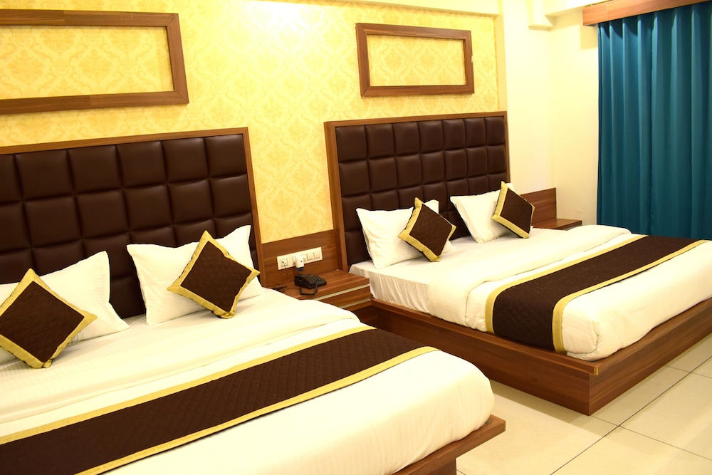 Deluxe Quadruple Room