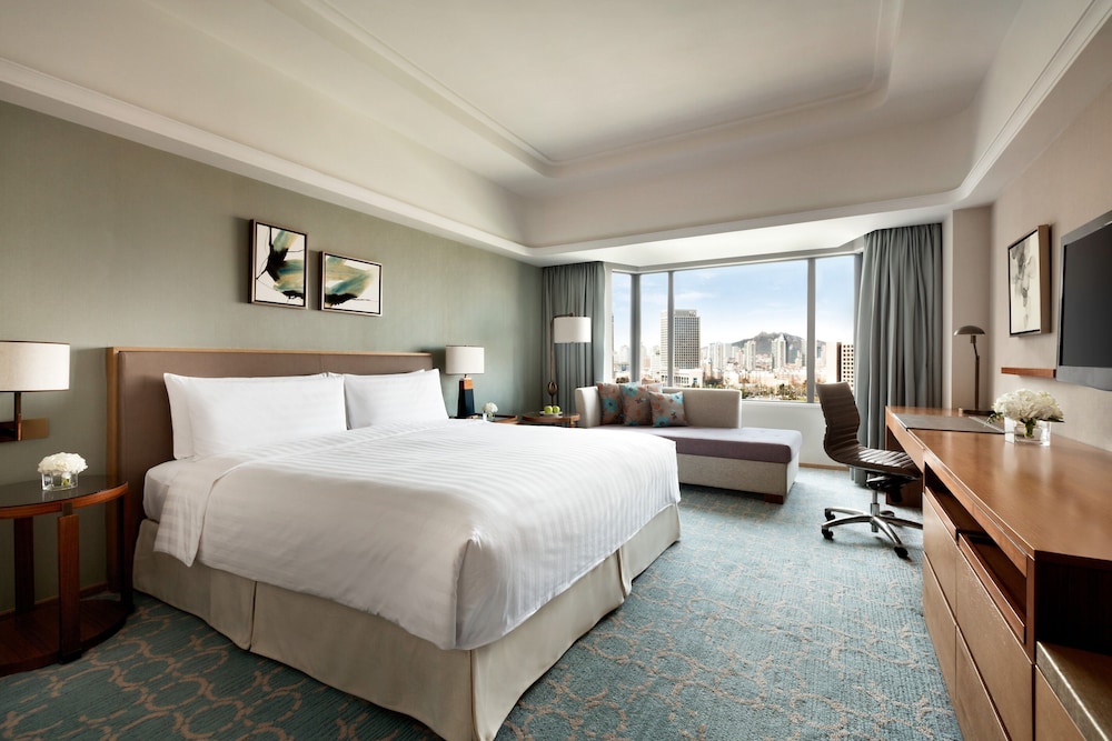City Wing, Deluxe Grand Room, 1 King Bed - Photo 1