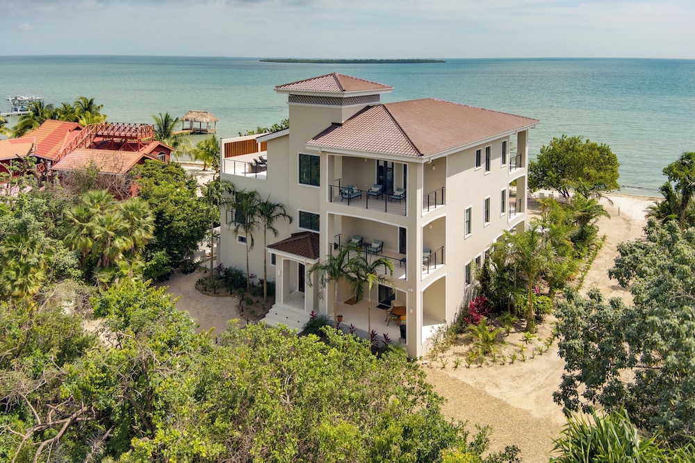 Luxury Villa, 5 Bedrooms, Hot Tub, Sea View photo 3