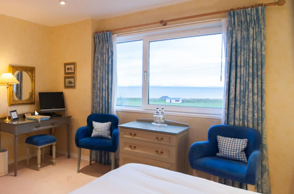 Double or Twin Room, Sea View photo 3
