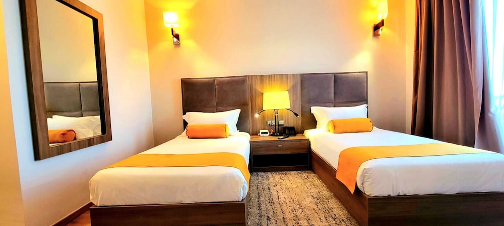 Twin Room - Photo 1