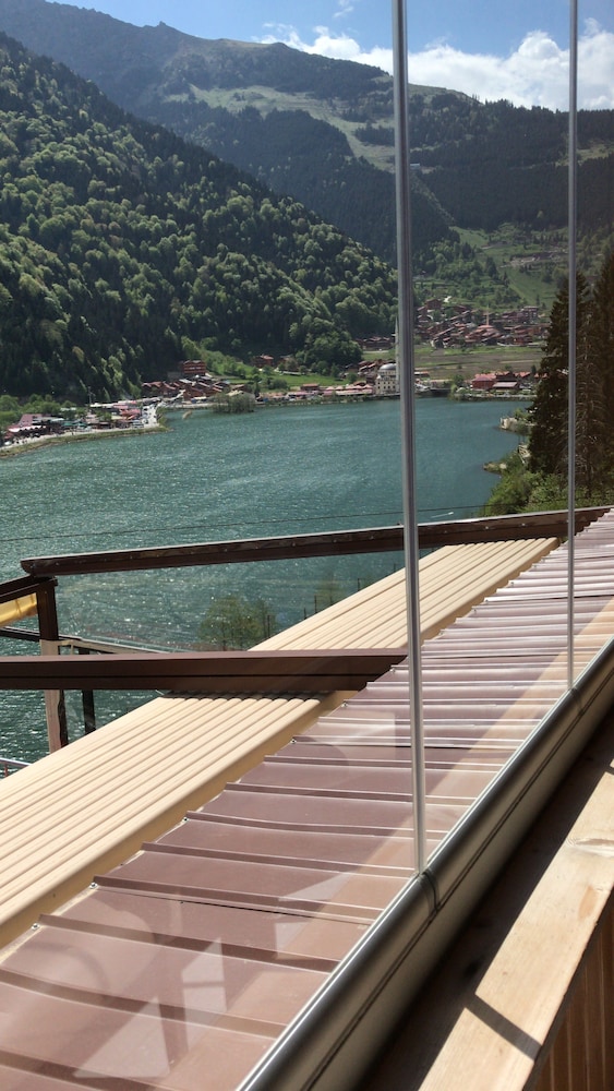 Suite, 2 Bedrooms, Lake View photo 3