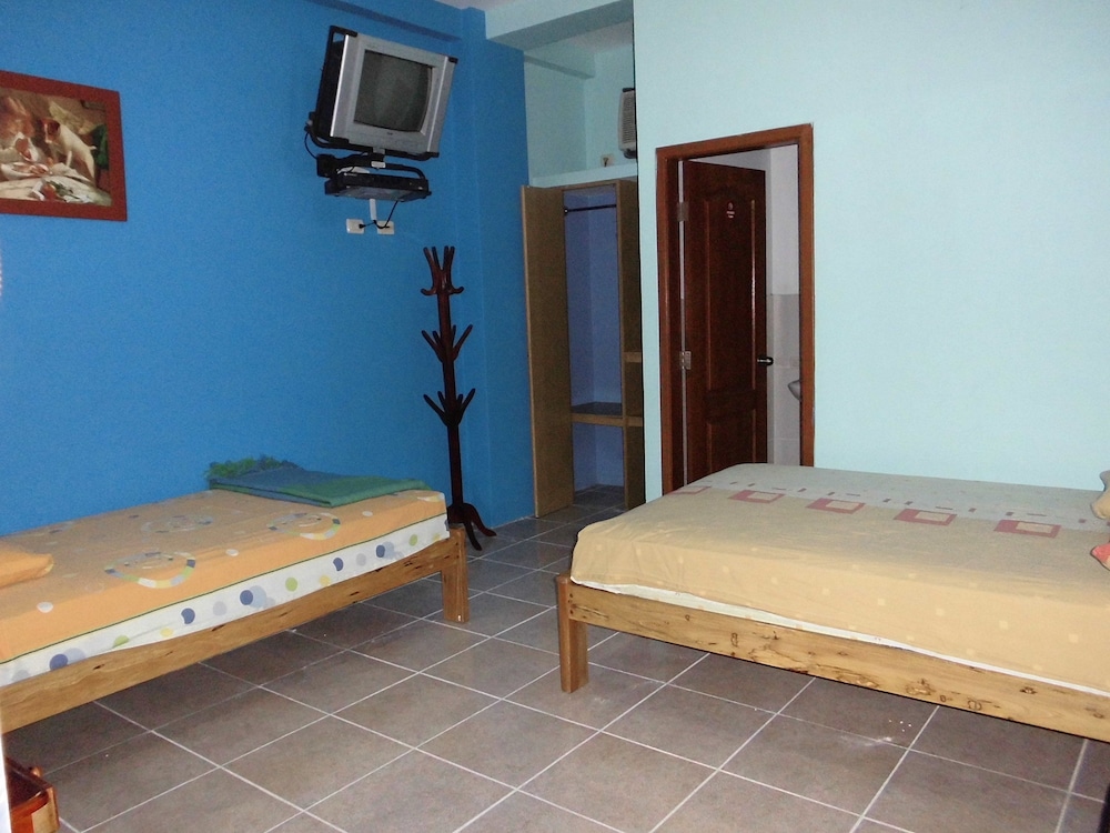 Standard Triple Room, 1 Bedroom photo 3
