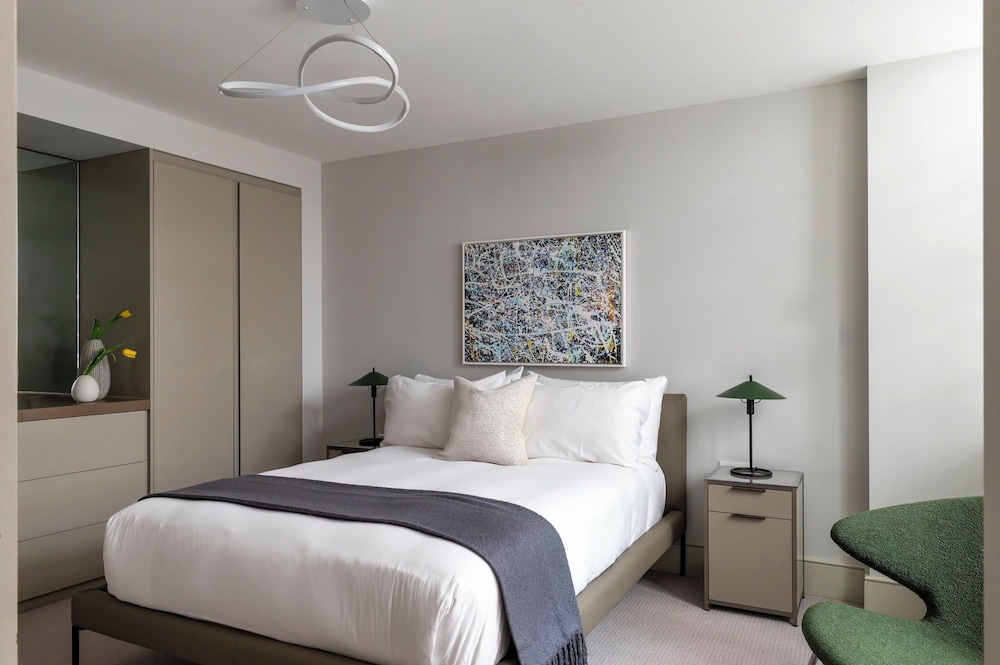 One Bedroom Suite photo 1