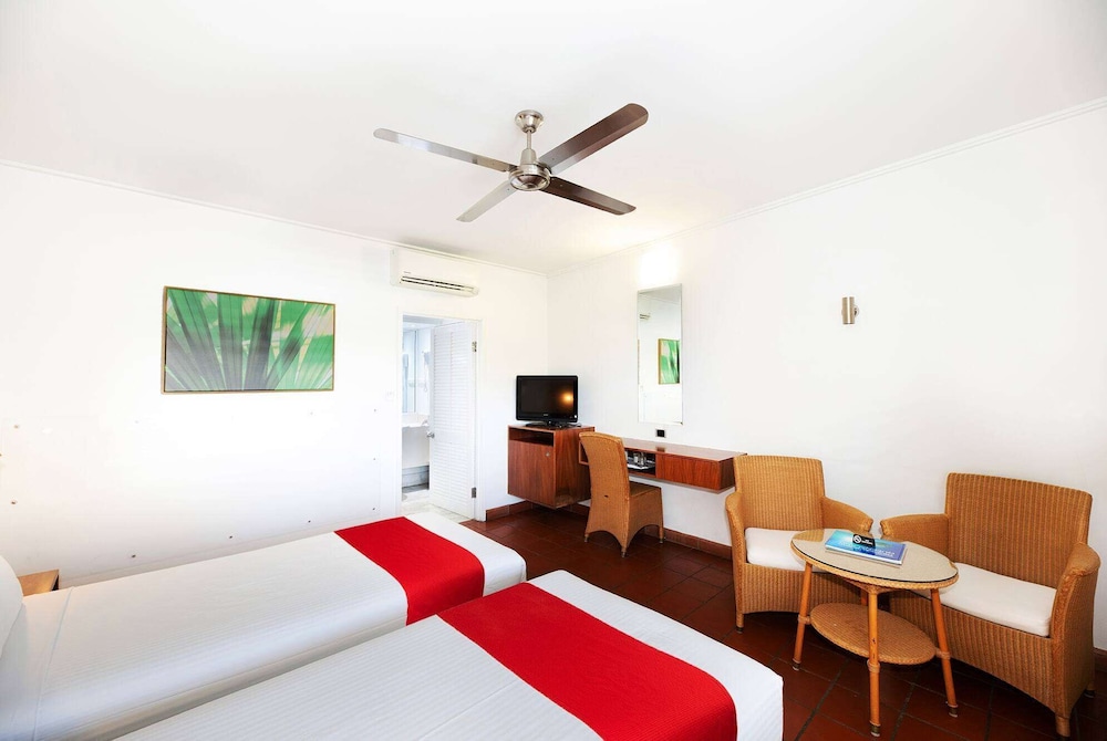 City Room - Photo 4