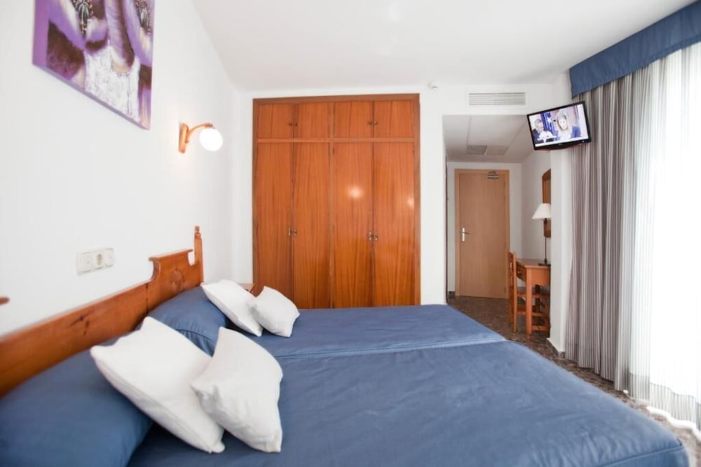 Double Or Twin Room - Photo 6