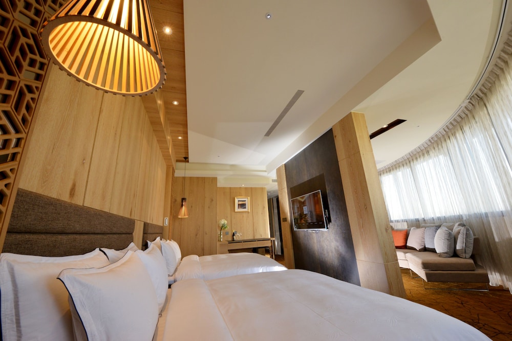 Chateau Suite photo 3