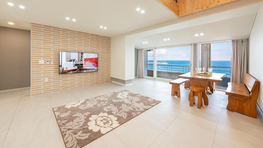 Basic Room, 3 Bedrooms (unshared house) photo 1