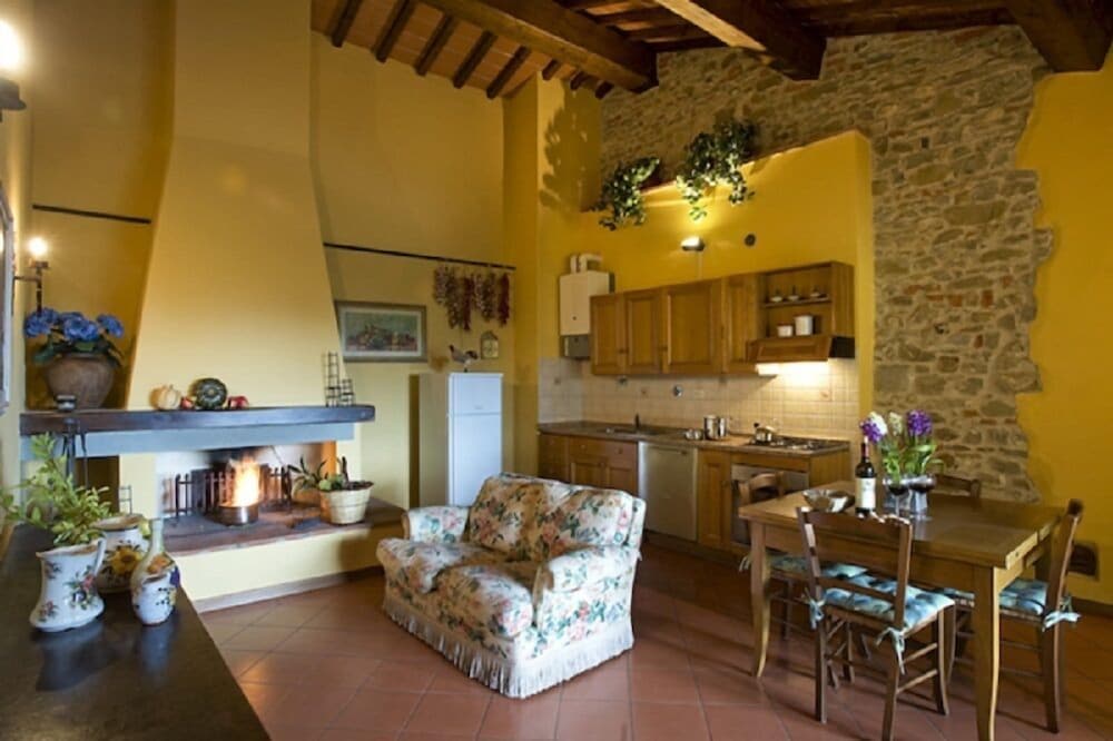 Panoramic Apartment, 2 Bedrooms, Hill View, Tower photo 1