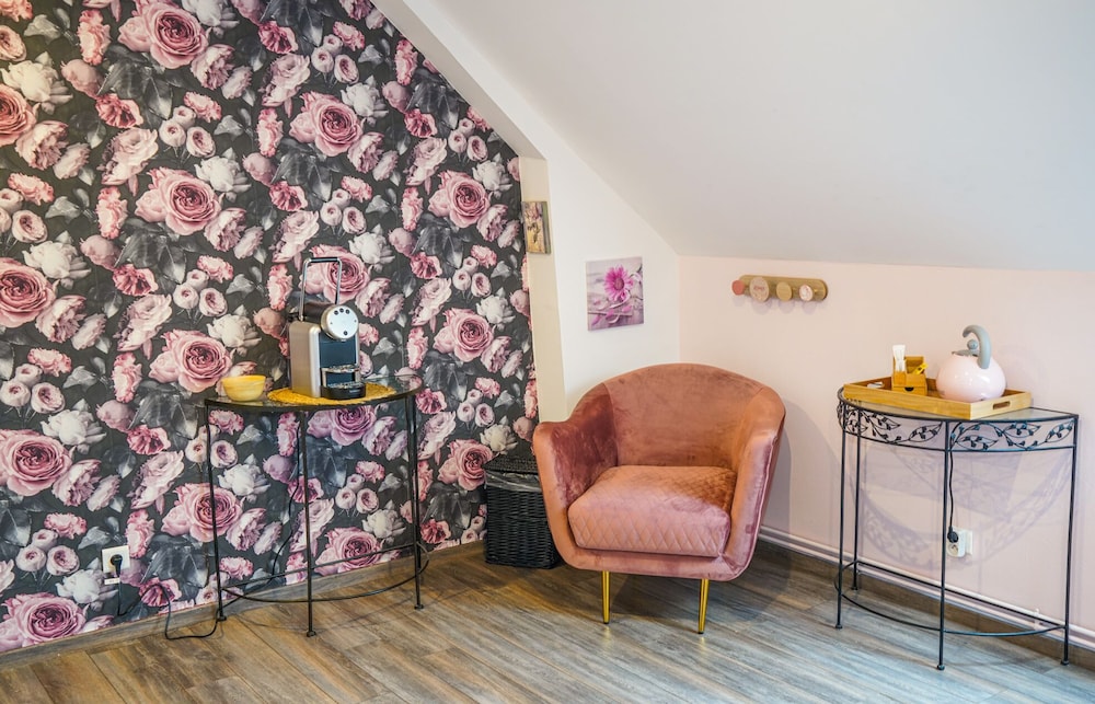 Room (Boheme Chic) photo 2