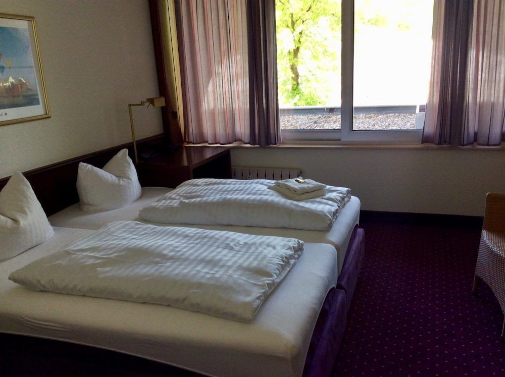 Basic Double Room, Ensuite