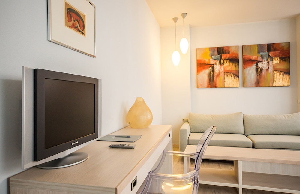 Junior Suite, Balcony, Lake View - Photo 3