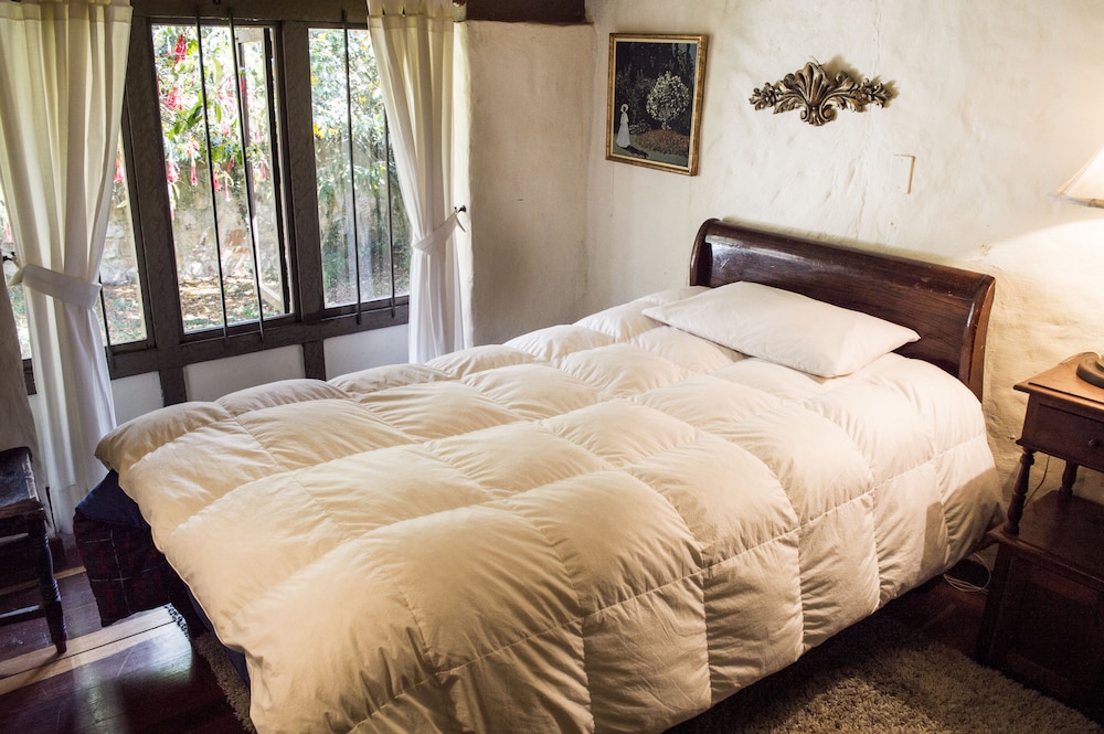 Basic Room, 1 Double Bed, Ensuite, Garden View