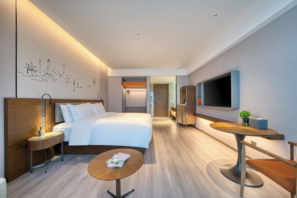 Superior Room, 1 Queen Bed