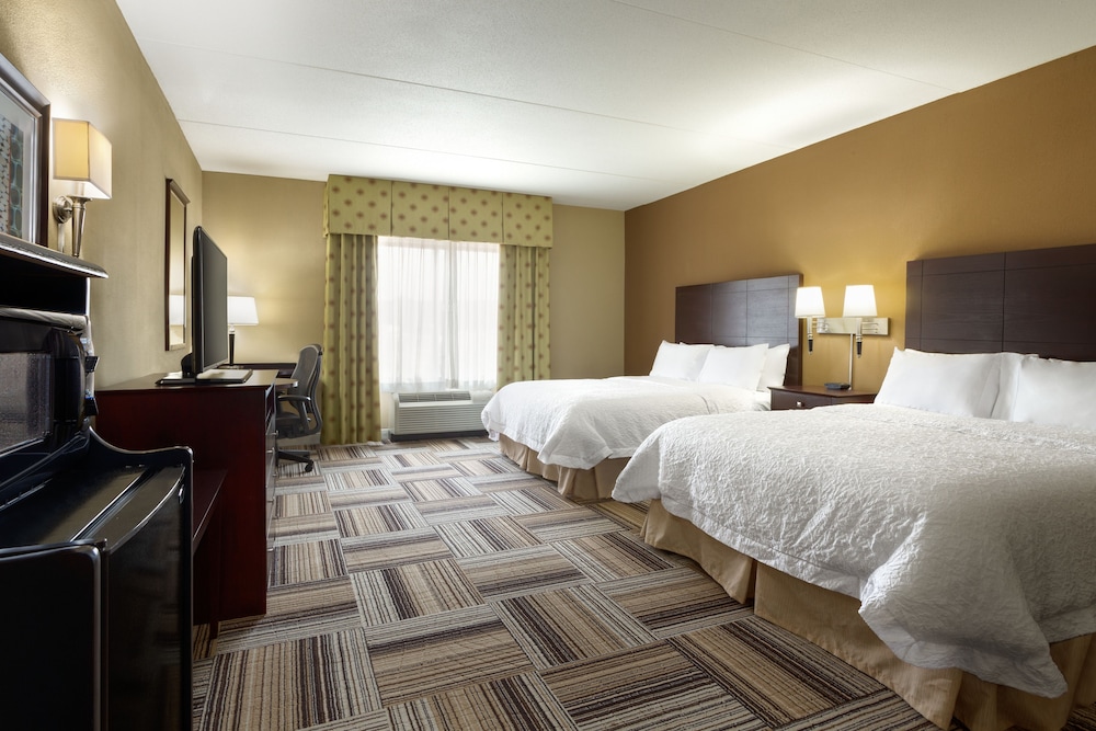 Room, 2 Queen Beds, Accessible, Non Smoking - Photo 2