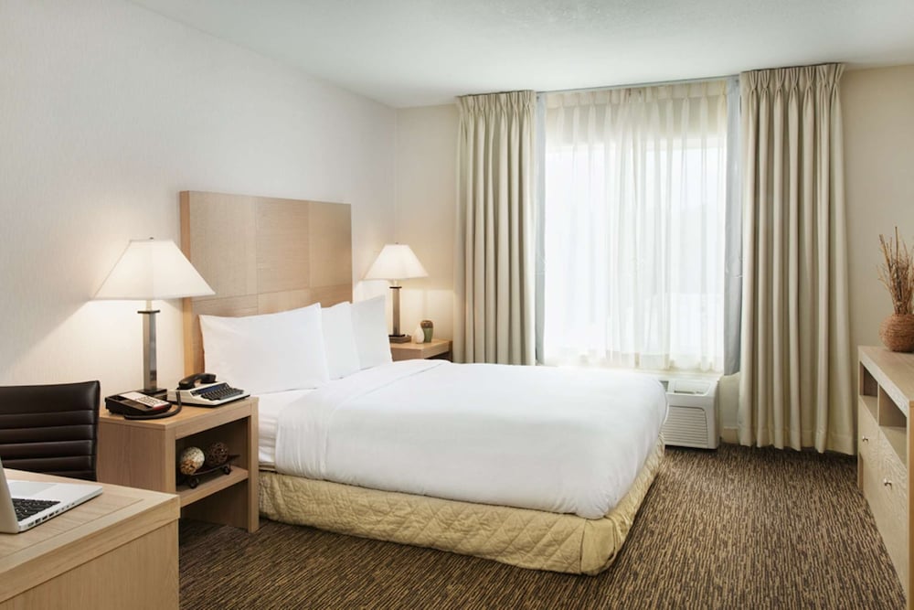 Room, 1 Queen Bed, Accessible (Mobility & Hearing)
