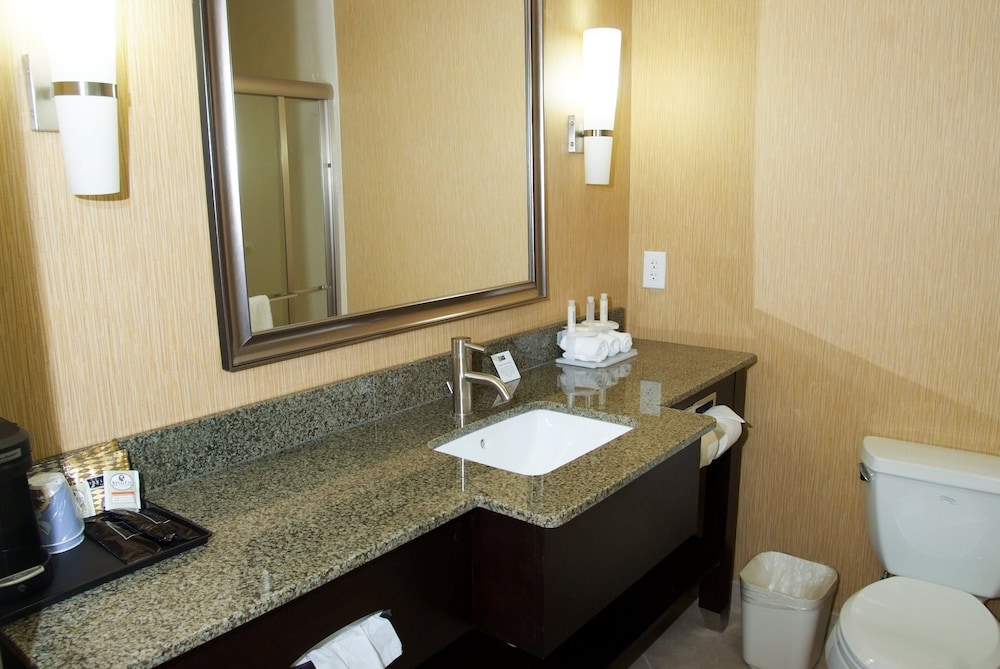 Standard Room, 2 Twin Beds (Minifridge) - Photo 2