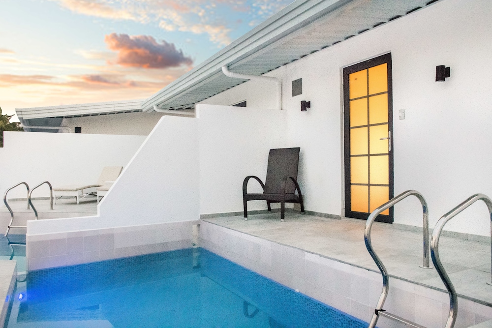 Laguna with Pool Access - Photo 18