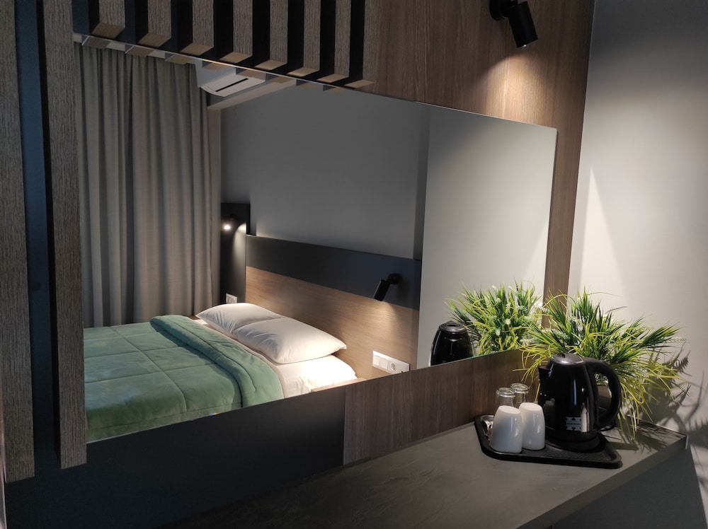 Standard Double or Twin Room, Balcony - Photo 9