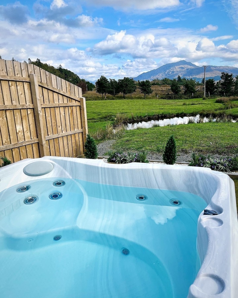 Luxury Garden Suite with Hot Tub, Sauna & Cold Plunge (Room Only) photo 2