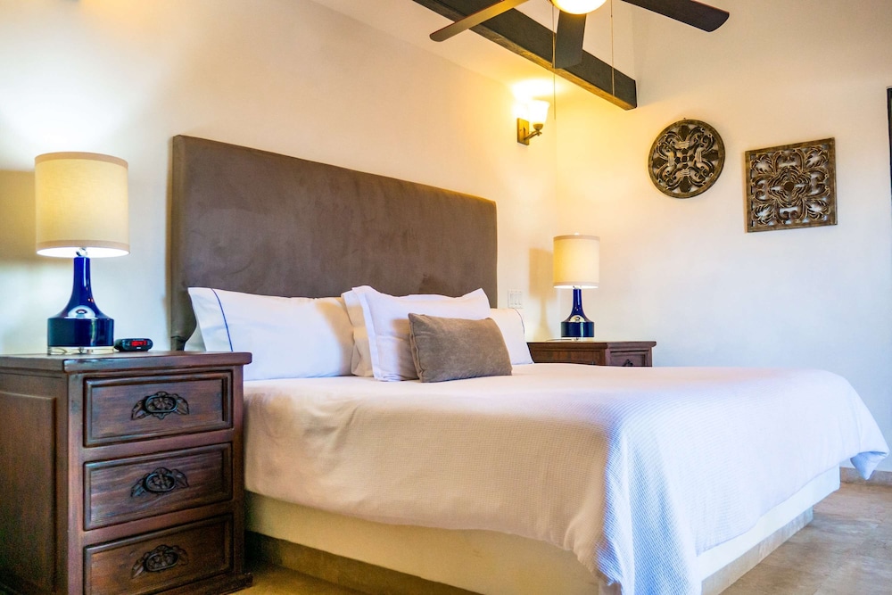 Suite, Multiple Beds, Non Smoking, Terrace