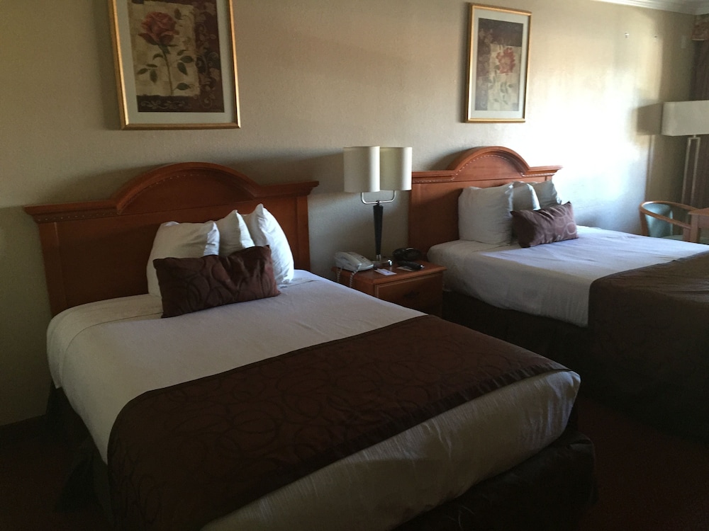 Double Room, 2 Double Beds - Photo 3