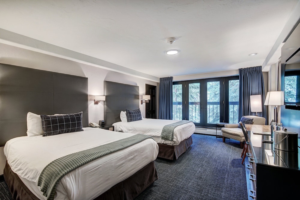 Room, 2 Queen Beds (Lodge) - Photo 3