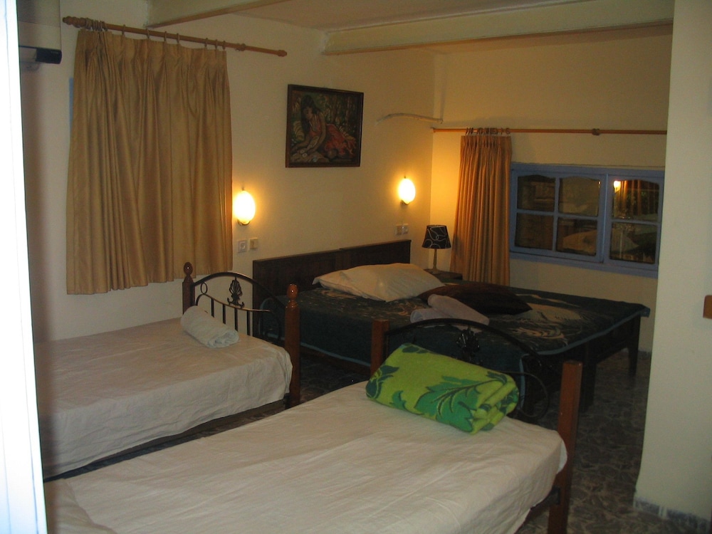 Quadruple Room photo 2