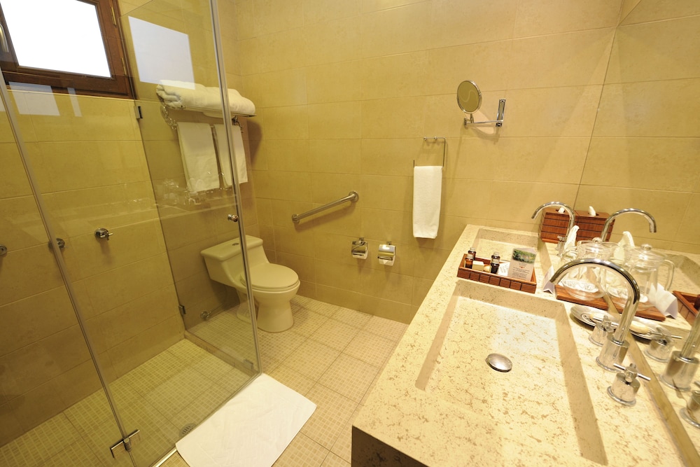 Junior Double or Twin Room photo 2