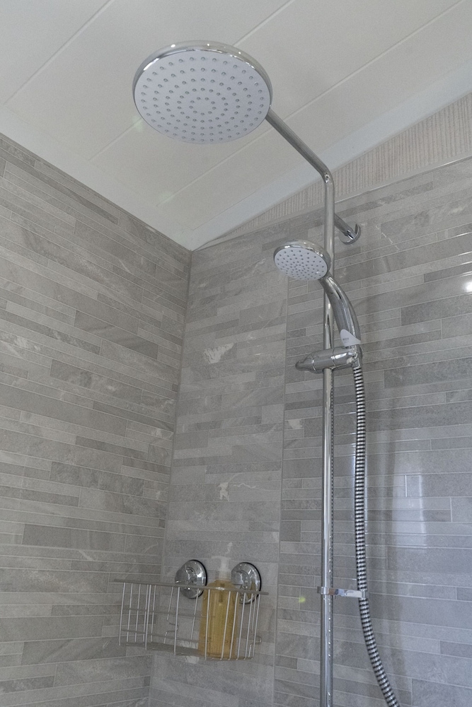 Luxury Apartment, Ensuite photo 3