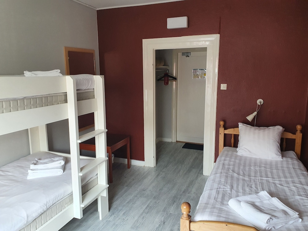 Economy Triple Room, Shared Bathroom